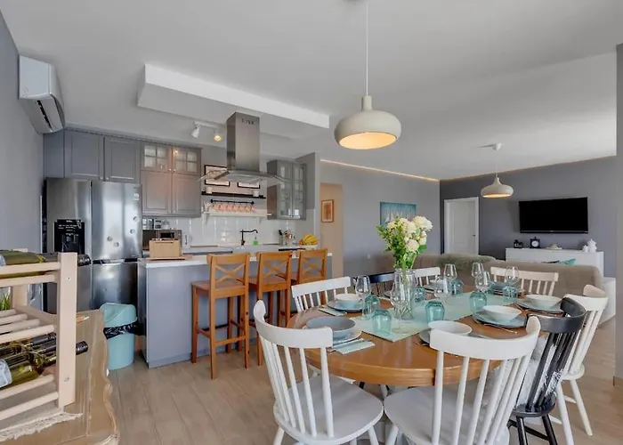 Mia Mirela * Makarska